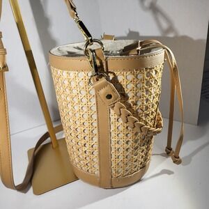 Tommy Bahama Rattan Woven Handbag Bucket Bag Convertible Detachable Crossbody